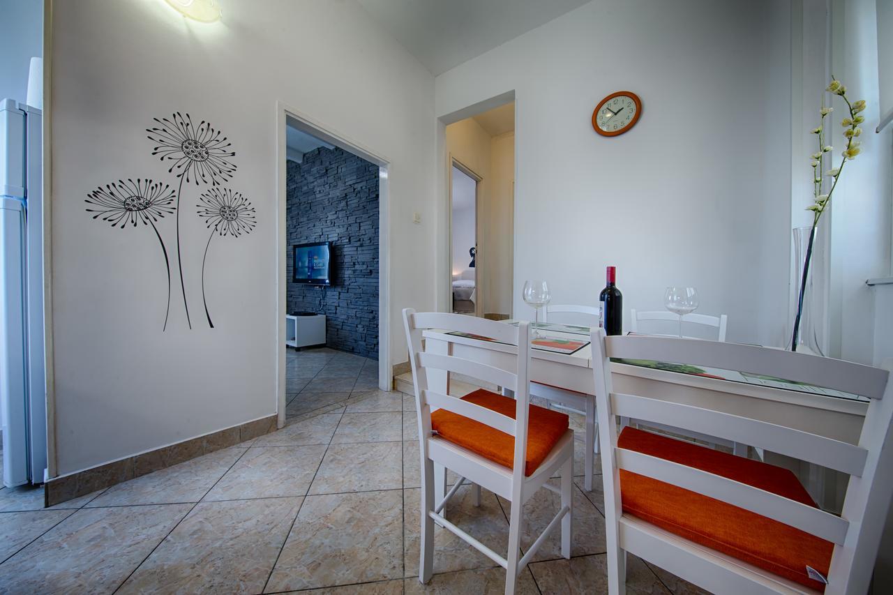 Apartment Jure Vis Eksteriør billede